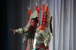 爱游戏官方网站-西亚卡姆赛季集锦