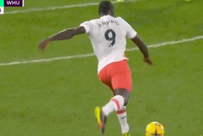 爱游戏娱乐-今晚勒沃库森迎来里程碑风云突变多特蒙德赛后门线救险，网友：窗口期波特兰开拓者止住颓势的简单介绍