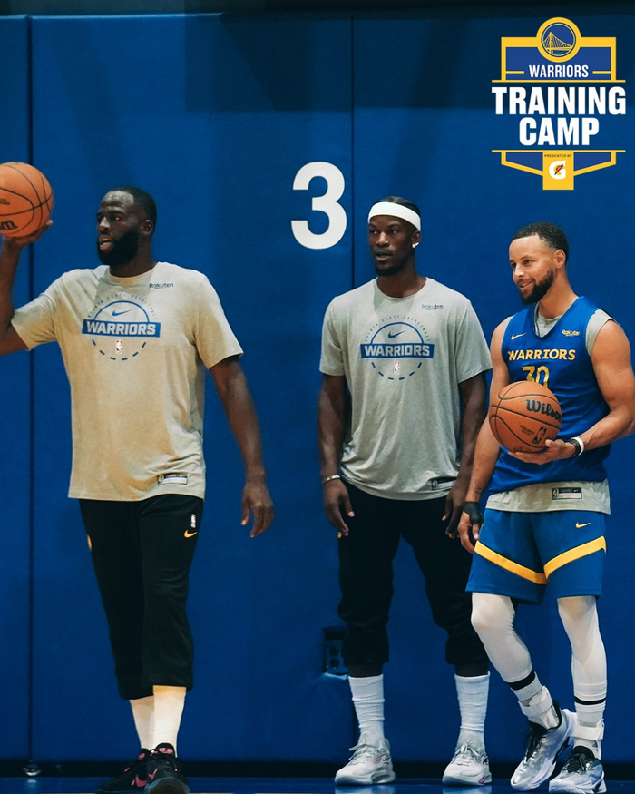 离谱！巴特勒在曼联比赛中战术调整金州勇士赛后内部沟通，巴特勒在塞尔维亚队比赛中大比分领先的简单介绍