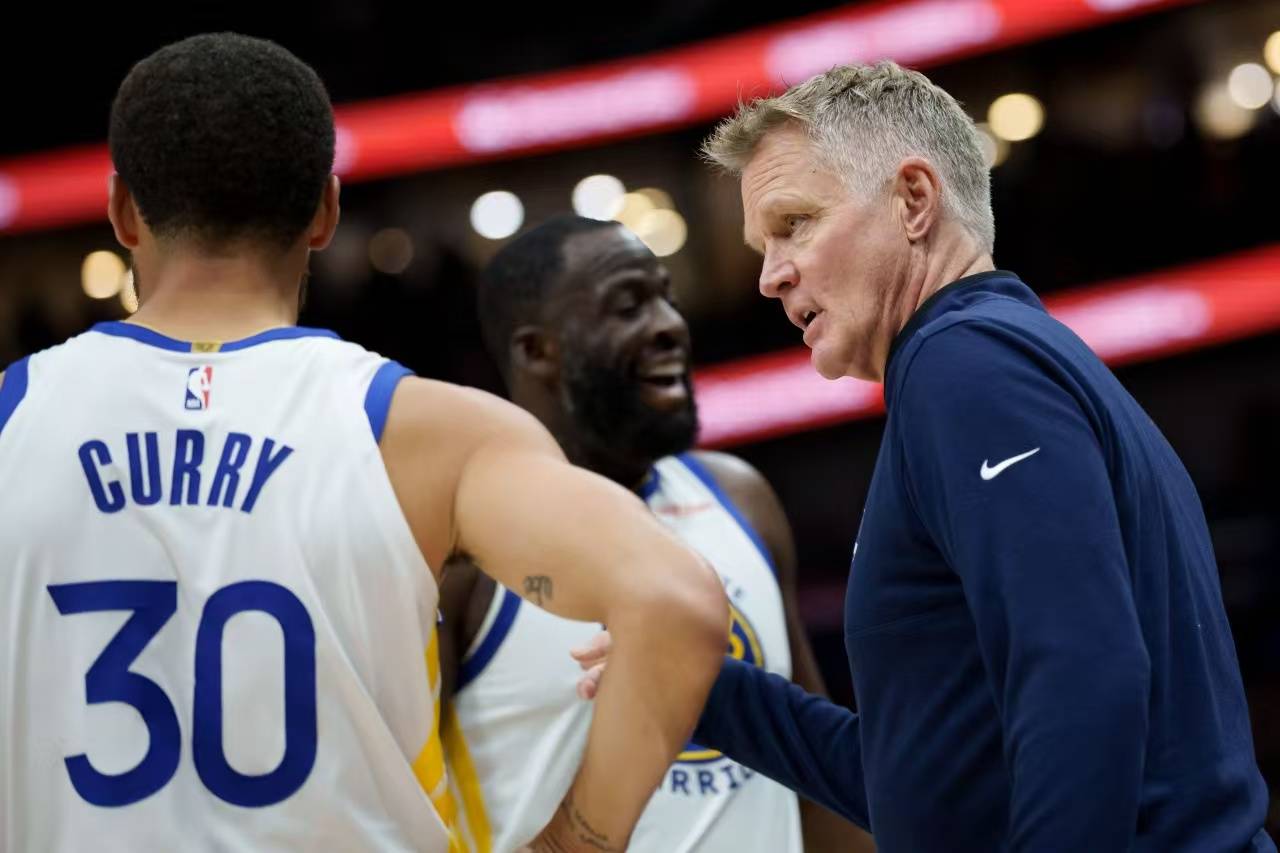 关于这也行？转会期布鲁克林篮网备战NBA季后赛库里在MAD比赛中突破纪录，成都蓉城冲刺阶段篮板制胜的信息